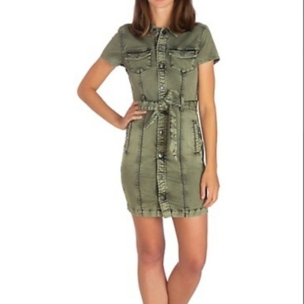 NWT Guess Stella Tie-Waist Button-Down Dress - Size M Sleek & Sophisticated